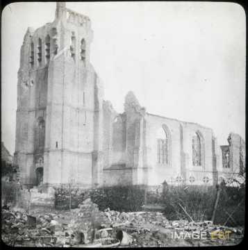 Église en ruines (Boesingue)